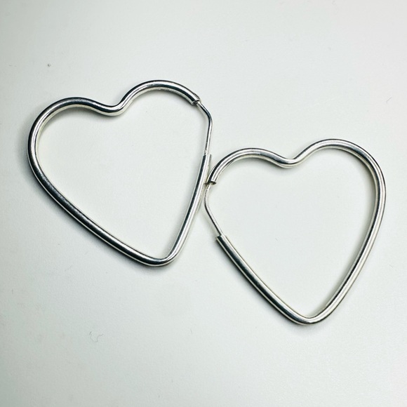 925 Sterling Silver Jewelry - 925 Heart Hoops - Sterling Silver Endless Posts